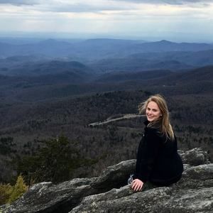 Meet your Posher, Nicole